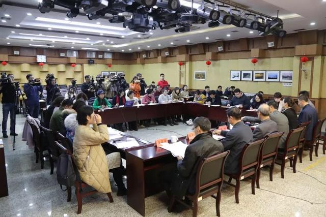山東省教育廳舉行2020年 “新高考”實(shí)施方案新聞通氣會(huì)