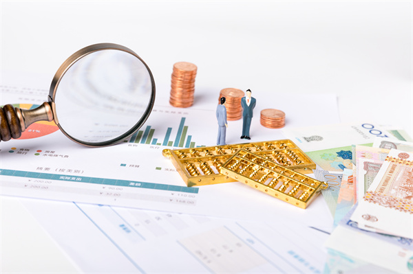 金融專業(yè)職業(yè)規(guī)劃：明確發(fā)展路徑，實(shí)現(xiàn)個(gè)人價(jià)值