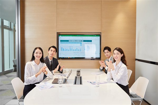 職場新人攻略：如何快速提升自身競爭力？